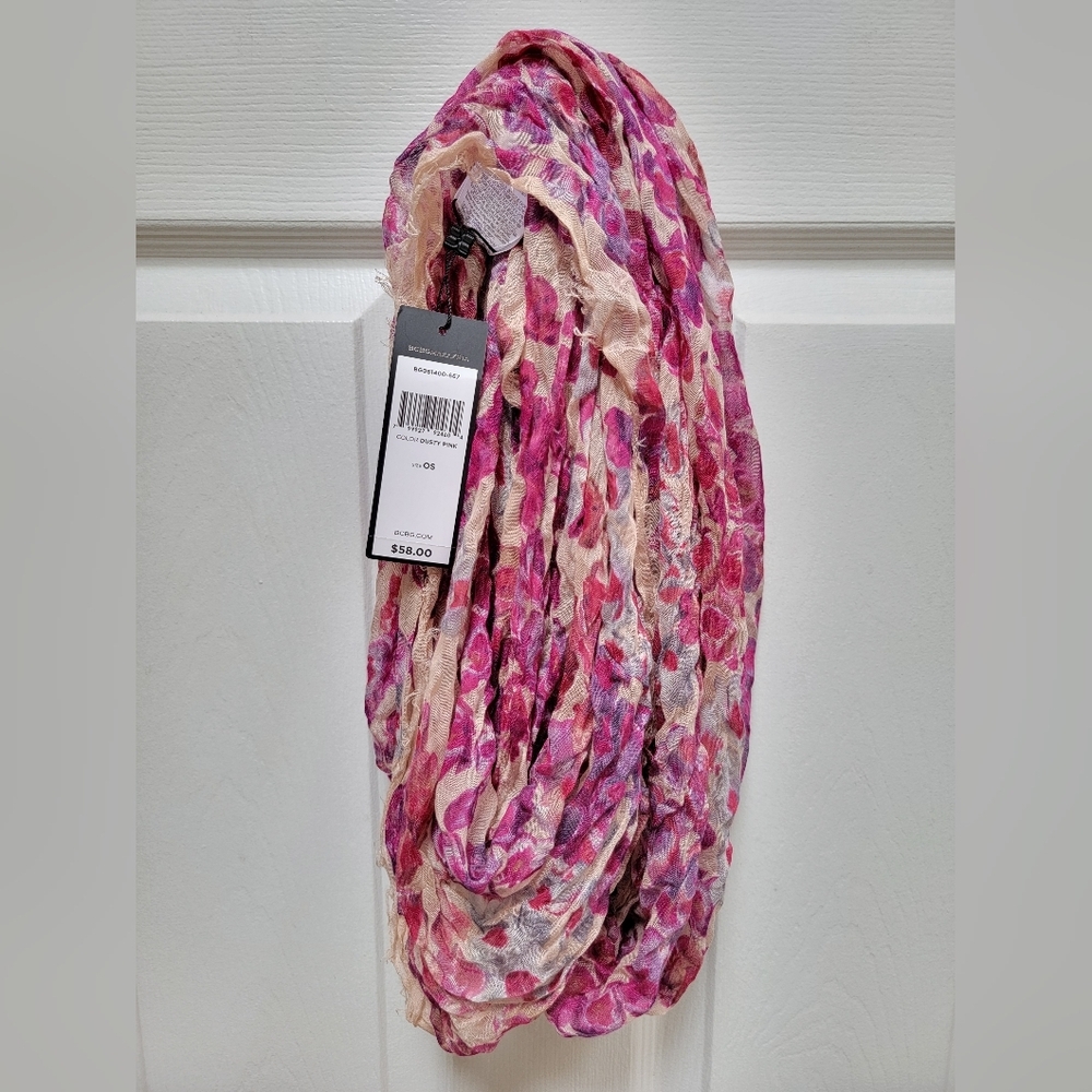 BCBG Dusty Pink & Cream Lightweight Scarf  NWT